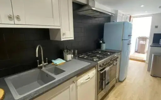 Relaxing costal retreat sleeps four people