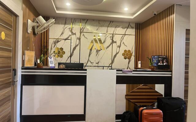 Avenue Suites