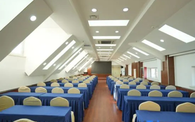 Wanfeng Select Hotel, Dunhua City – Business – Yanbian