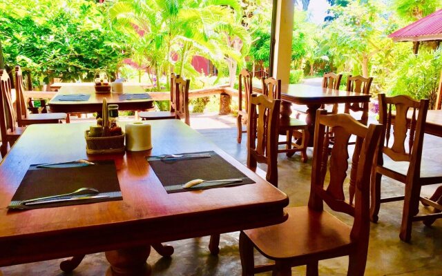 Ban Chom Samed Resort