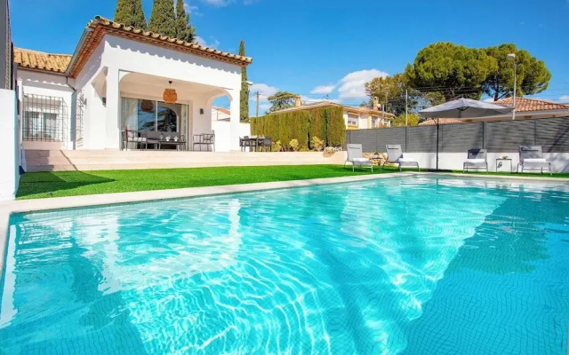 Genteel Home El Brillante