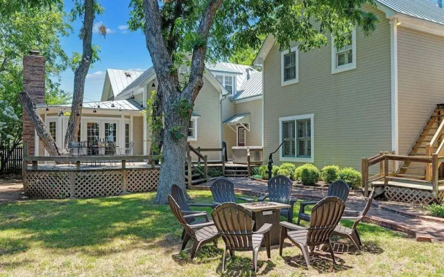 The Painted Lady Estate