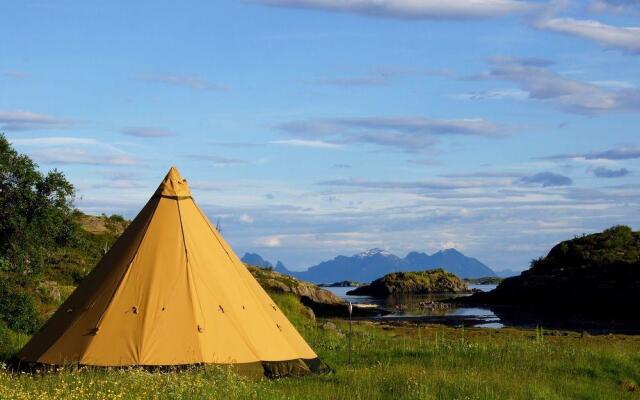 Lofoten Beach Glamping