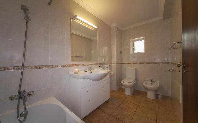 B45 - Main Avenue 2 Bed Apartment