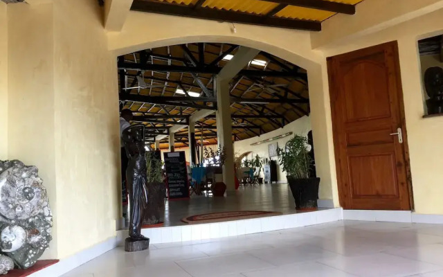 Oasis Lodge