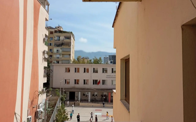 All Stars Hostel In Tirane