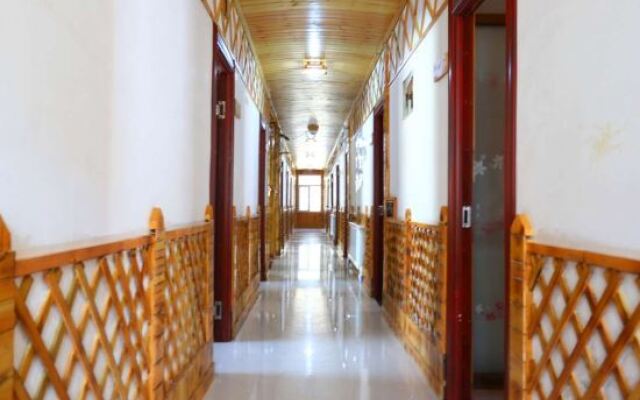 Xuegu Xinfu Guest House