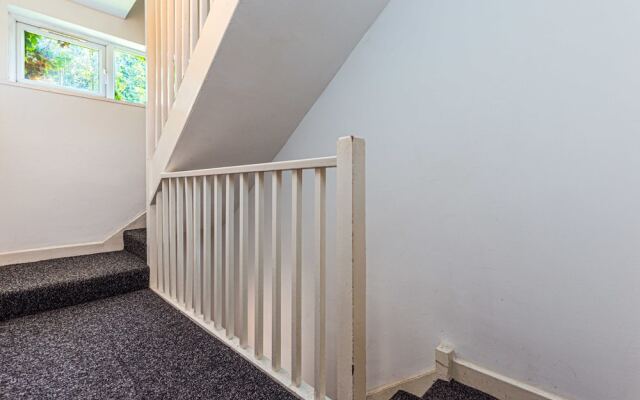 Bazely Street Deluxe Single Room 4