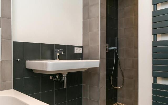 DRL45 Luxury apartment in the heart of Domburg