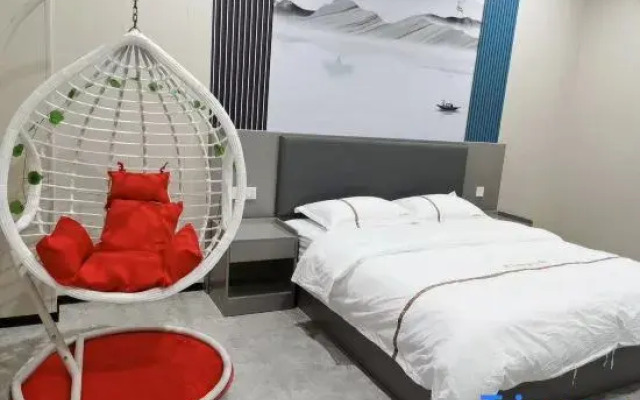 Shuofeng Boutique Apartment (Qishi Branch)