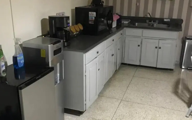 Botanic Garden Hostal