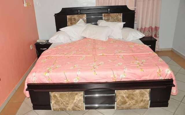 De Revelation Hotel