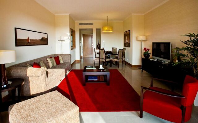 The Residences at Victoria	
