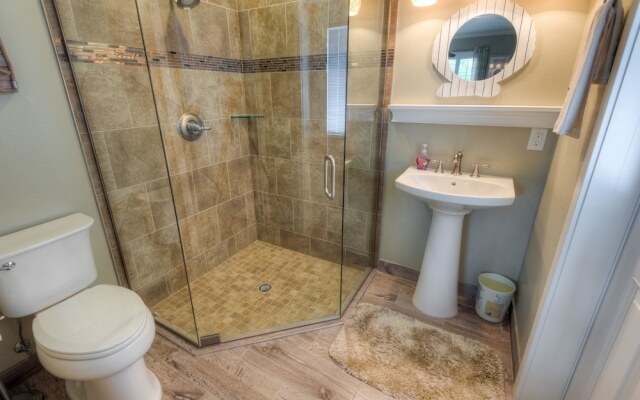 Palms By The Bay Apartment 3