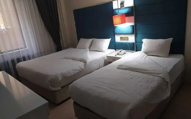 Athena Life Otel