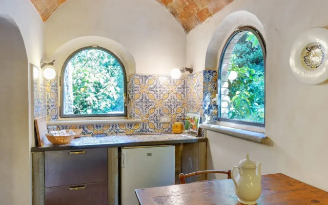 Deluxe Apartment in Montefiridolfi with Swimming Pool