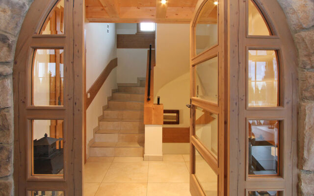 Avenida Panorama Chalets by Alpin Rentals