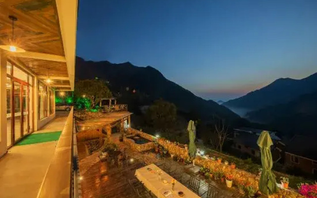 Yunhai YUNHAI · Canyon Landscape Homestay Village