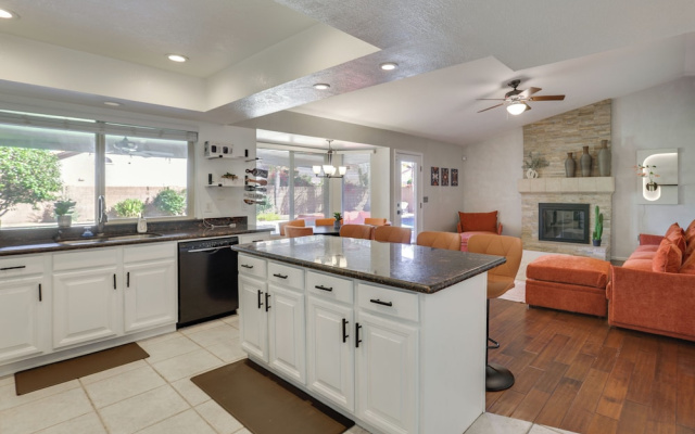 Luxury 5BR + Private Casita Theater Room + Pool