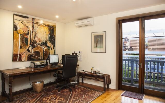 Bronte Bayview Street (H)