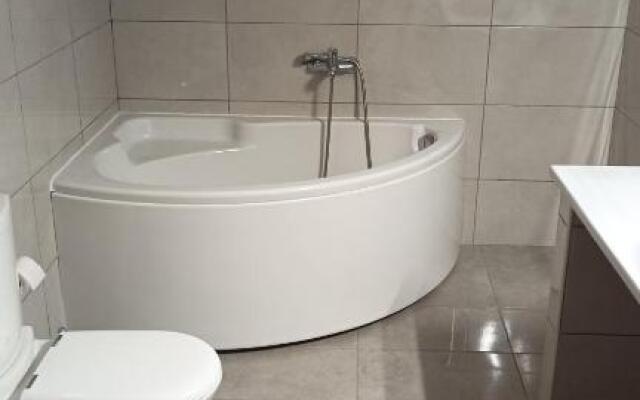 Kostas Maria Apartment 109m2 1st Floor