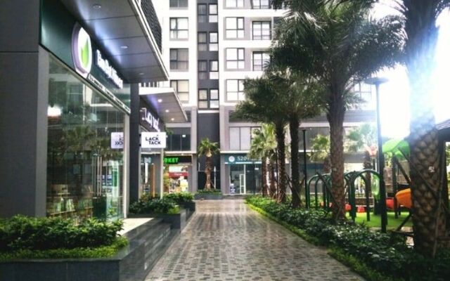 V-One Hotel