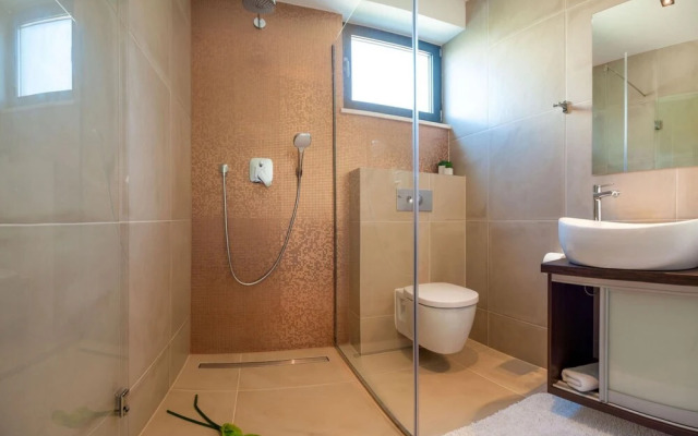 Villa Trogir Twins 2