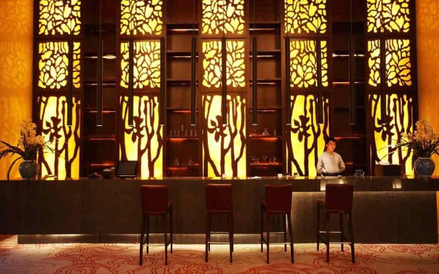 Haiyang Shenglong Jianguo Hotel