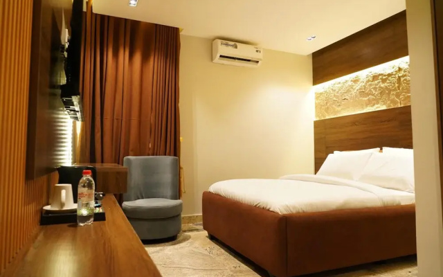 Evana Hotels