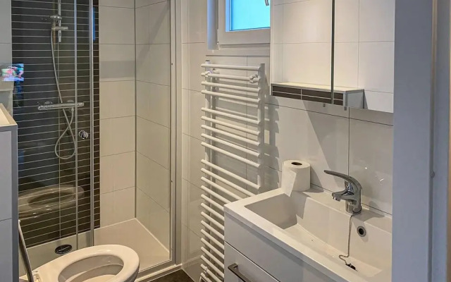 Nice Home in Breukelen With Wifi and 2 Bedrooms