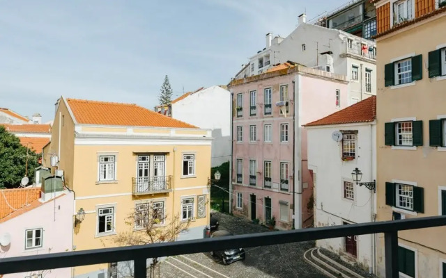 Rent4Rest Mouraria Lisbon Apartments