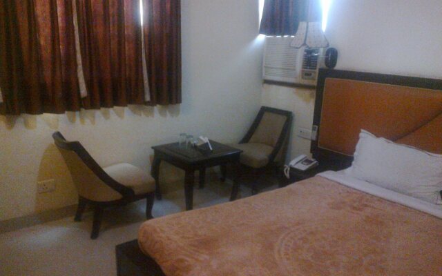 OYO 27812 Hotel Shobha Residency