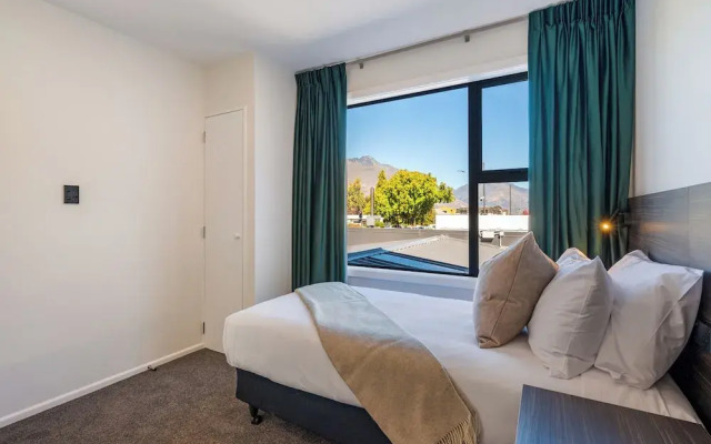 Luxe Suites and Apartments