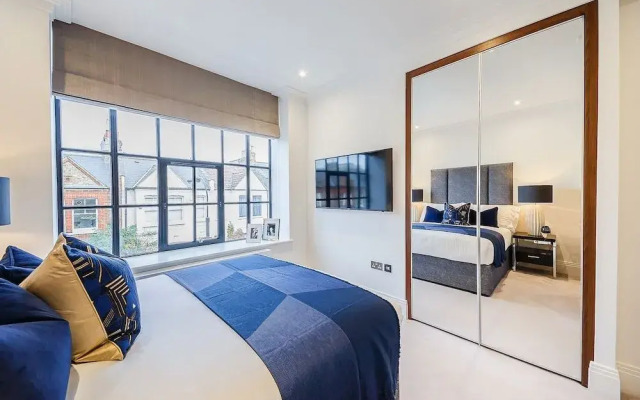 Palace Wharf Apartments