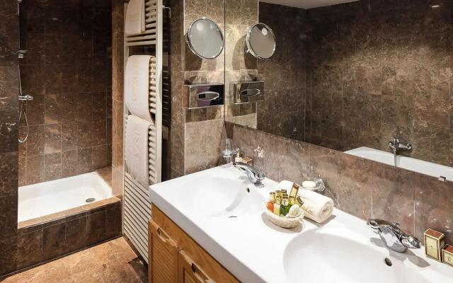 Hotel Carlina Courchevel