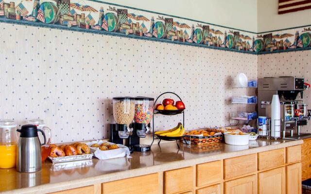 Econo Lodge West Liberty