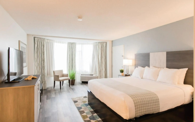 Sea Crest Beach Resort