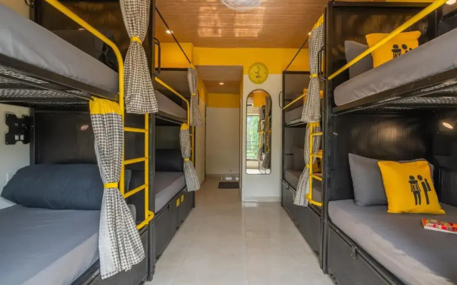 The Hosteller Lonavala City Centre