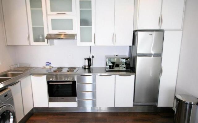 Polana Court 12 by CTHA