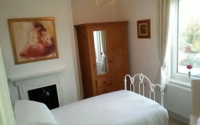Ugiebrae House