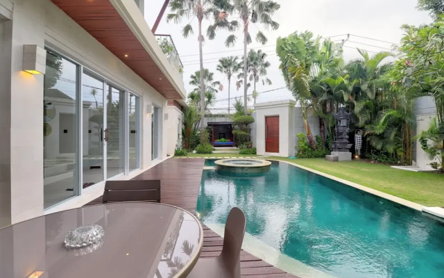 Luxury Villa K Central Seminyak