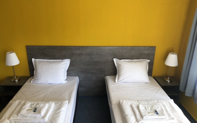 Simona Hotel Frankfurt Airport