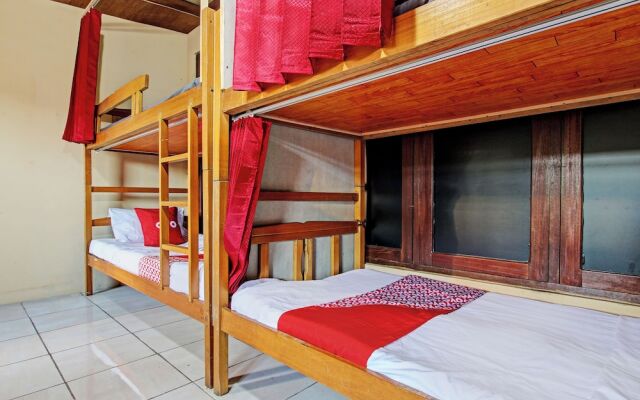 OYO 92851 Homestay Borobudur Specpacker Syariah