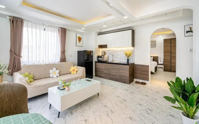 Royal Hotel Near Secc