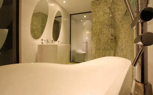 Vago Tourist Hotel