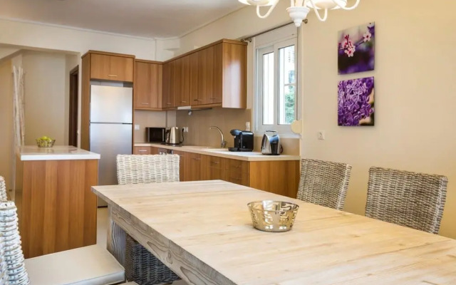 Eucalyptus Apartments Condo Lotos