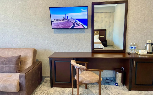 Priboy Grand Hotel and Spa