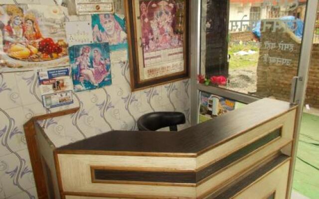 Deluxe Stay near ISBT