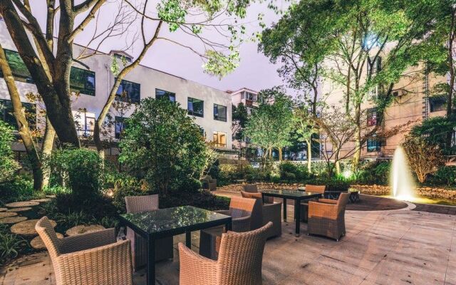 Atour Hotel, Guiyang Century City Tea Garden Subway Station