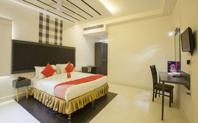 OYO 10139 Hotel Palak Residency